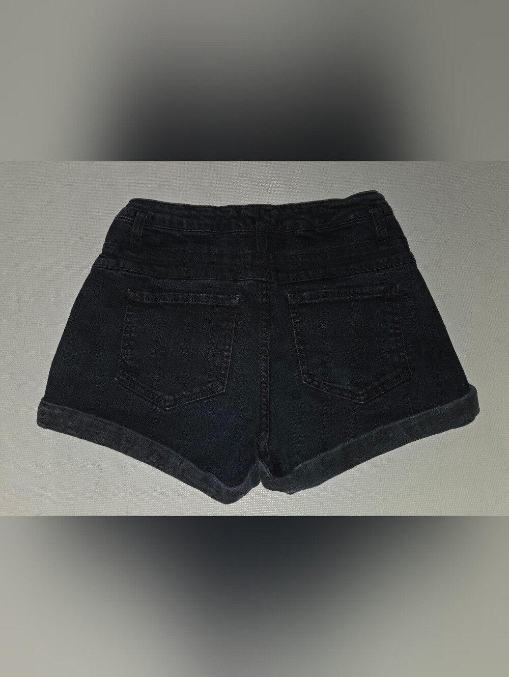 Xhilaration Black Triple-Button Rolled Hem Jean Shorts. Size 4